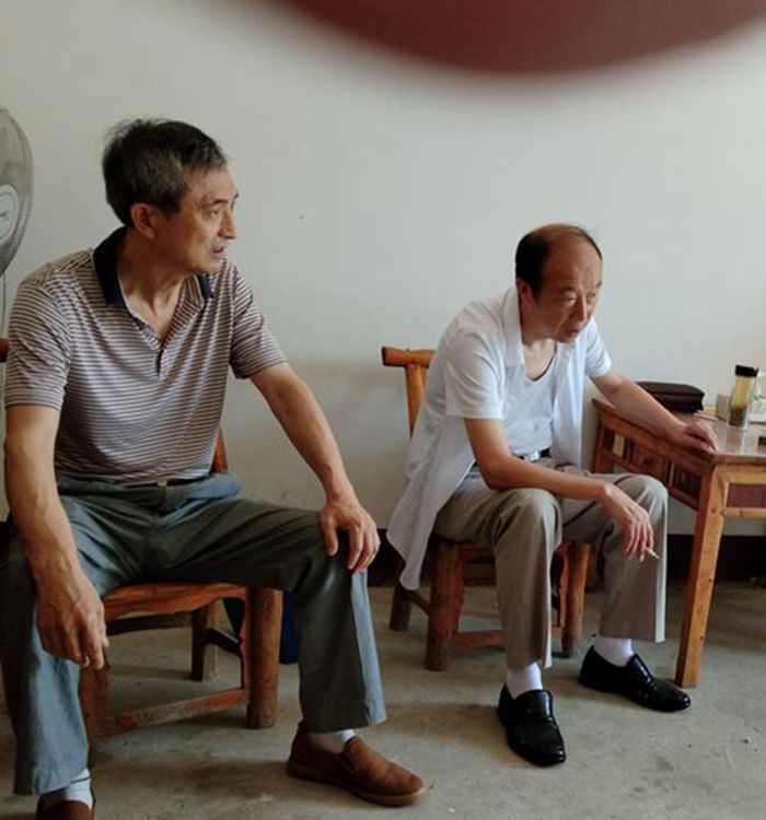 理事长王立红走访养猪老板王介动