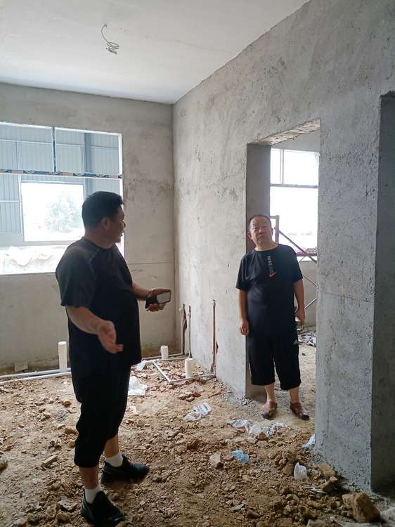 绿草地食品厂在如火如荼建设中