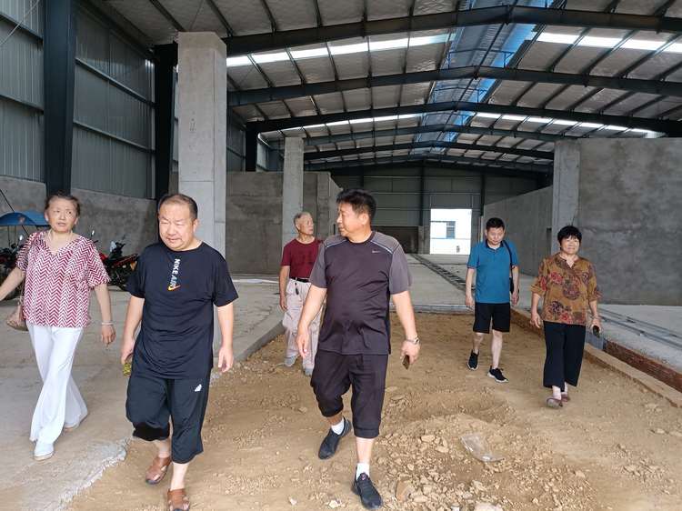 绿草地食品厂在如火如荼建设中
