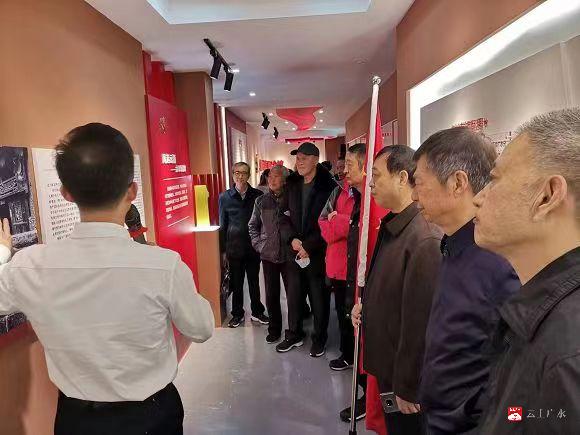 市公安局第三老干党支部开展“主题党日”活动