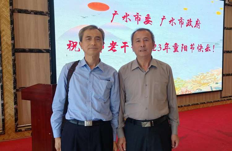 广水市组织离退休老干部参观重点建设项目