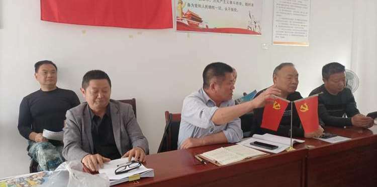 干部联群众 共筑平安路